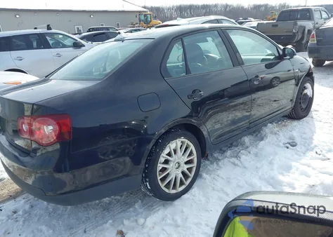 2008 Volkswagen Jetta Wolfsburg Edition из США, поврежденный, VIN 3VWRJ71K78M183884